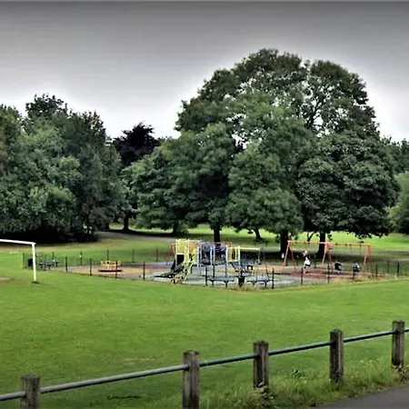 Pansiyon -rc7h- For Your Relaxed & Cosy Free Parking Leeds (West Yorkshire)