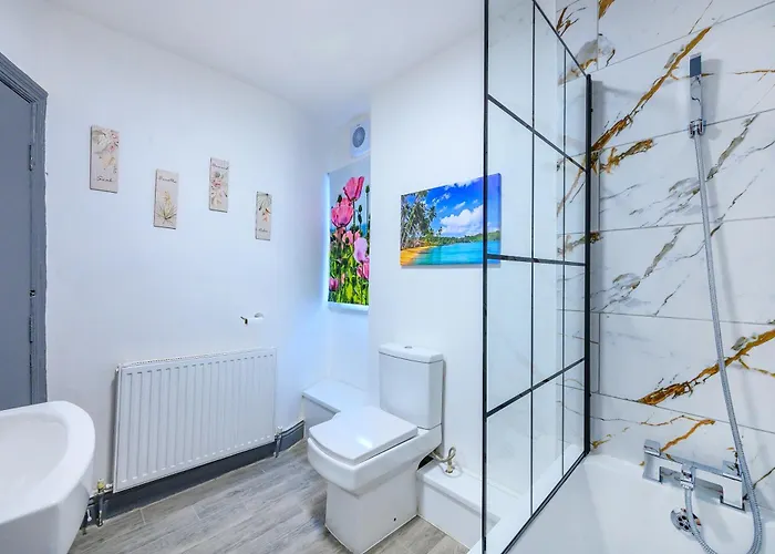 -rc7h- For Your Relaxed & Cosy Free Parking Homestay Leeds (West Yorkshire)