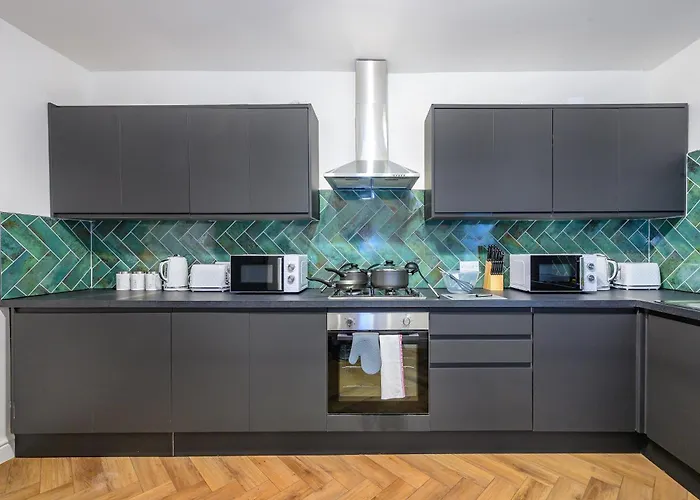 -rc7h- For Your Relaxed & Cosy Free Parking