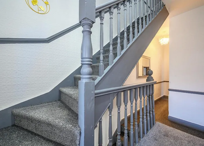 -rc7h- For Your Relaxed & Cosy Free Parking Leeds (West Yorkshire)