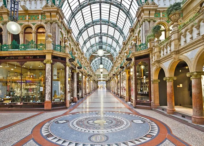 -rc7h- For Your Relaxed & Cosy Free Parking Homestay Leeds (West Yorkshire)