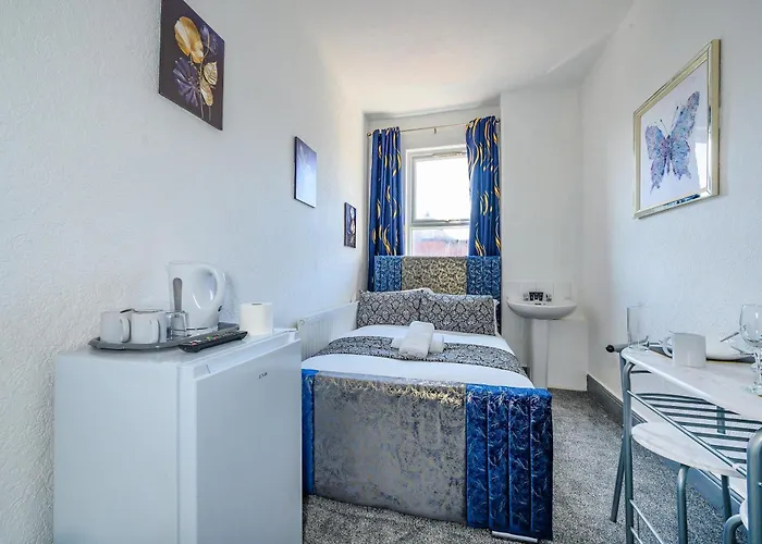 -rc7h- For Your Relaxed & Cosy Free Parking * Leeds (West Yorkshire)