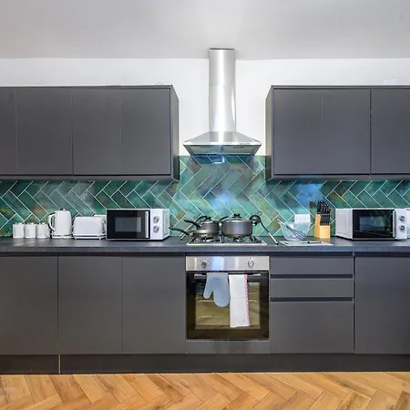 -rc7h- For Your Relaxed & Cosy Free Parking